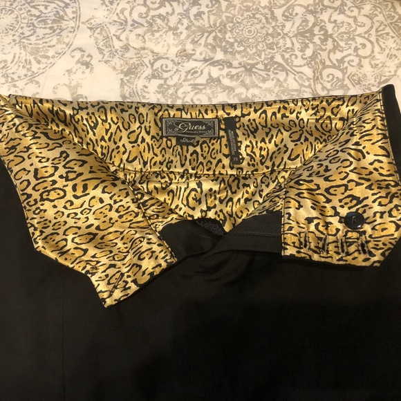 Guess skirt - sexy and sophisticated! - Picture 4 of 6